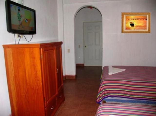 Hotel Y Suites Bugambilias Rincón de Guayabitos Pokoj fotografie